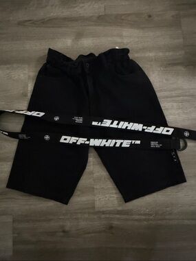 🇺🇸Firm Price🇺🇸Authentic OFF-WHITE™ Denim shorts